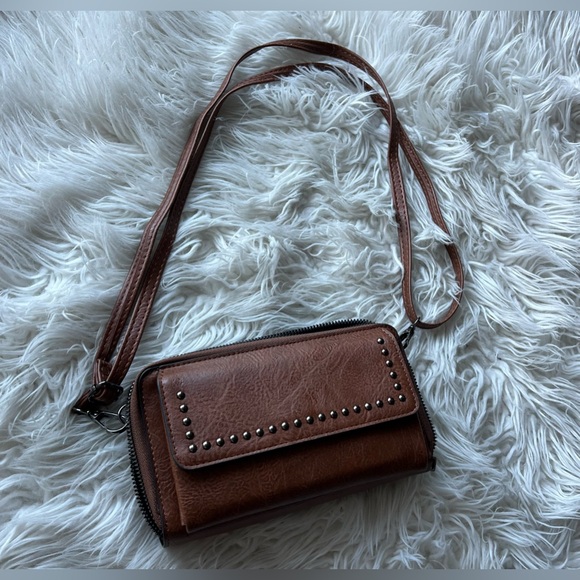 Sam & Hadley Purse Women's Brown Studded Faux Leather Crossbody Wallet - Picture 3 of 6